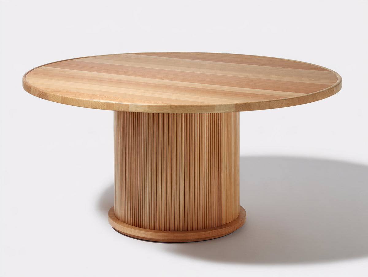 Table de jardin - bois massif - 120x120x75 cm - marron clair - style contemporain à piètement cannelé